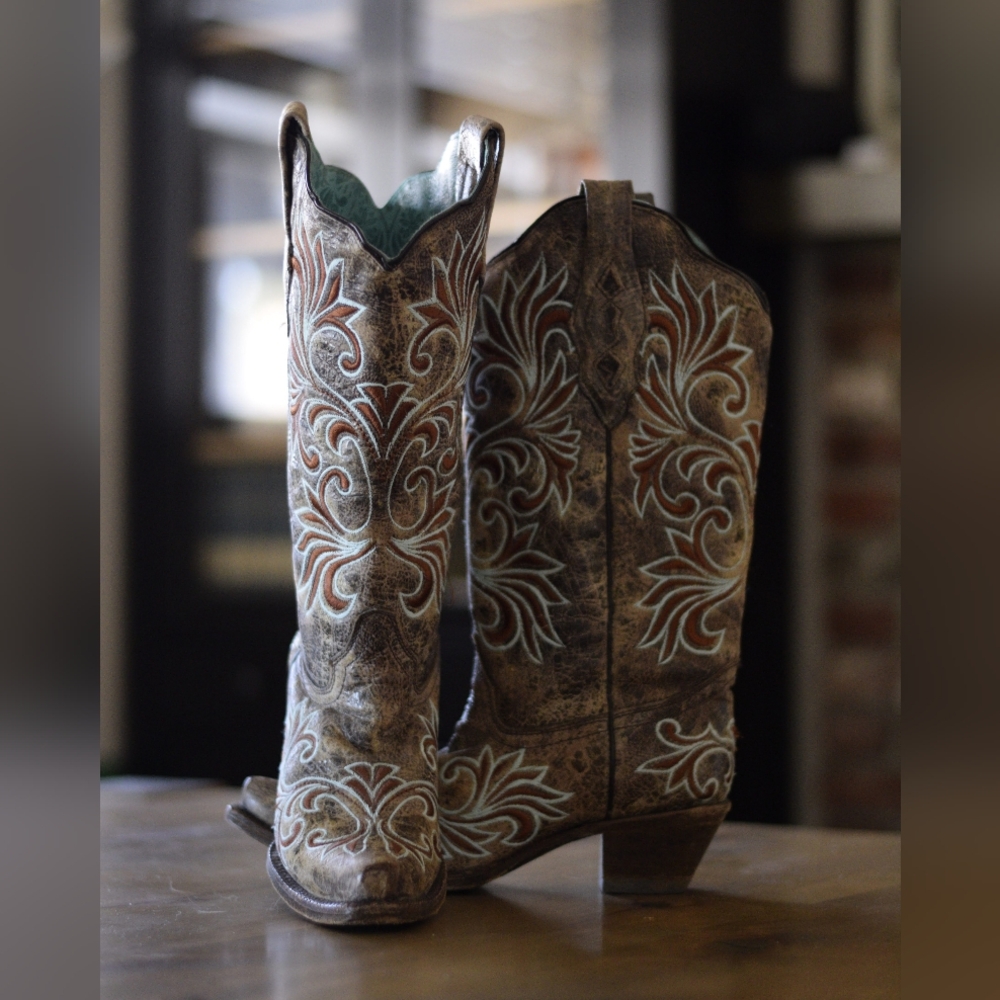 Corral Glow In The Dark Embroidery Western Boots